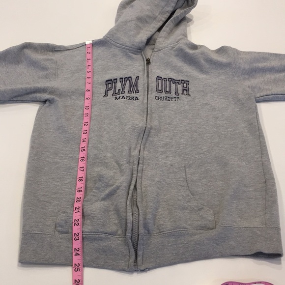 ✅ SOLD Hoodie Plymouth Massachusetts Grey Unisex - Picture 8 of 9